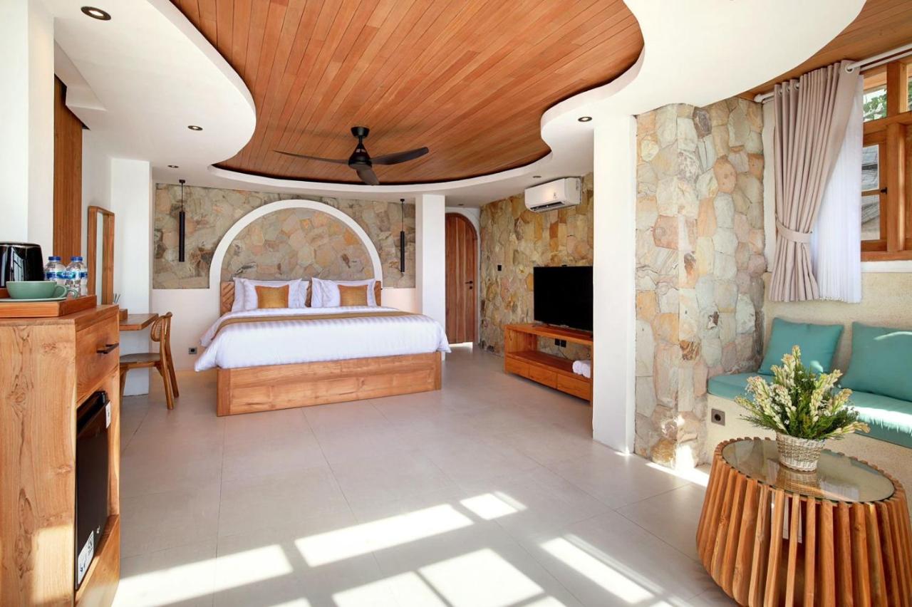Zimmer mit Queensize-Bett und Balkon