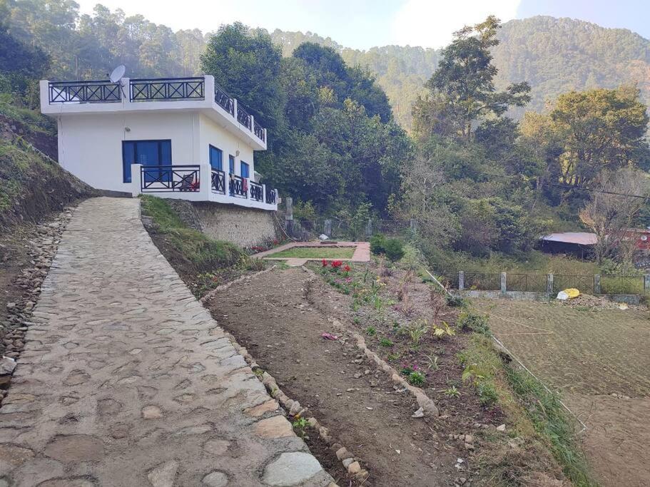 Private Cottage bungalow - Ferienwohnung Bhīm Tāl