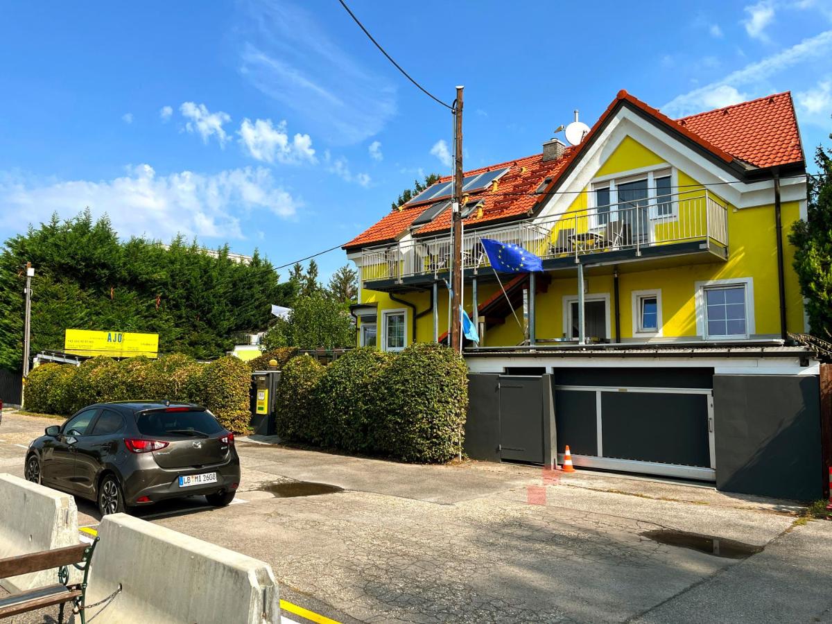 AJO Apartments - Alte Donau Terrace Studio - Self-Check-in - Bed and Breakfast