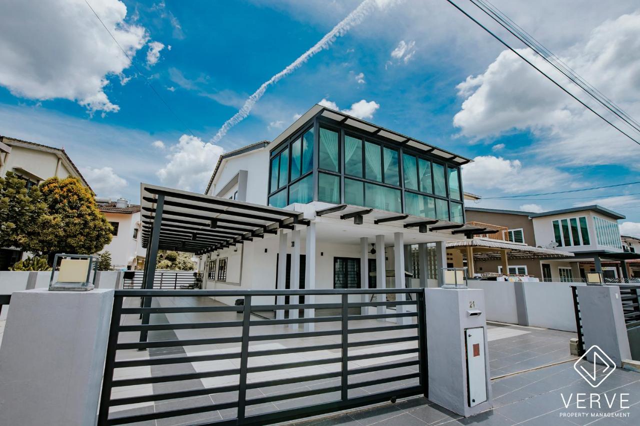 Ipoh Mansion House 21 by Verve (14pax) EECH74 - B&B