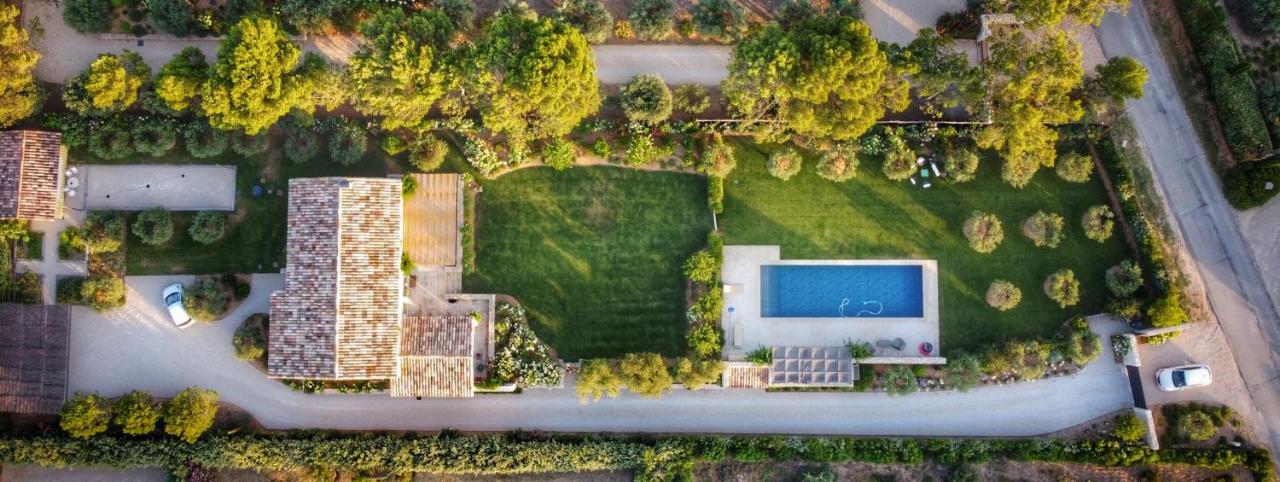 Mas Au pays des Alpilles - B&B