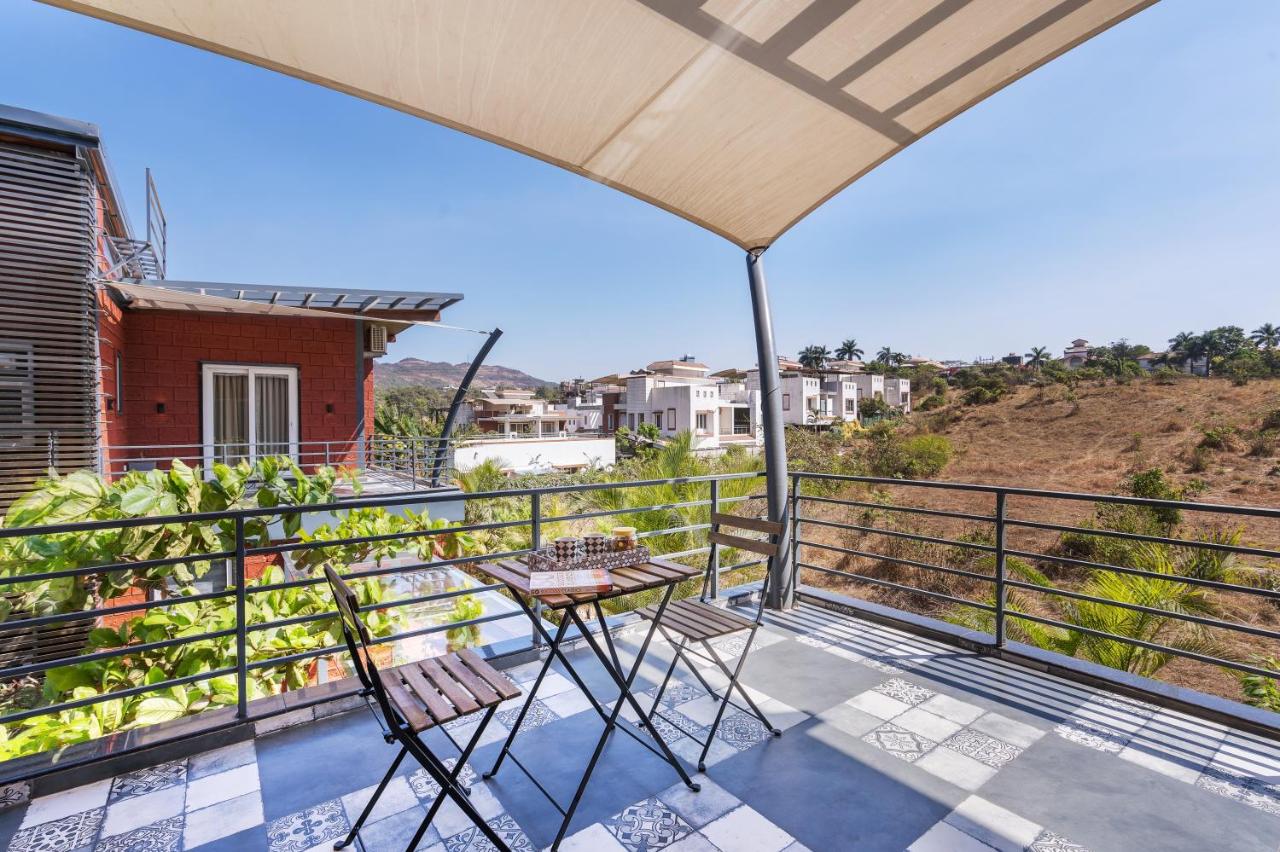 SaffronStays Hobbes - B&B Lonavla