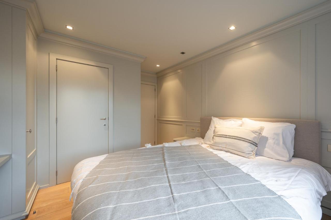 Three-Bedroom Apartment with Sea View