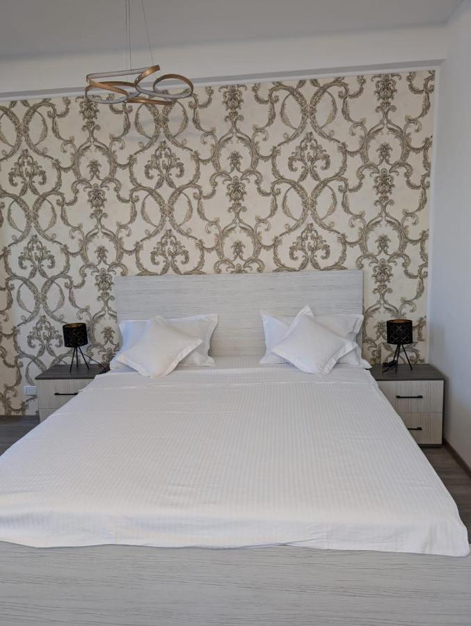 Christian City Apartament - Bed and Breakfast Timişoara