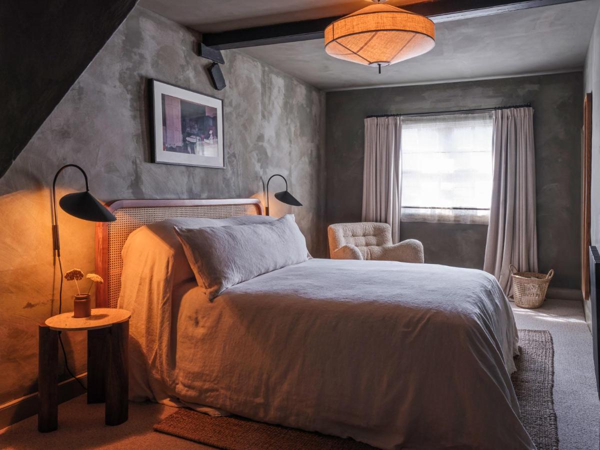 Highway - B&B Burford