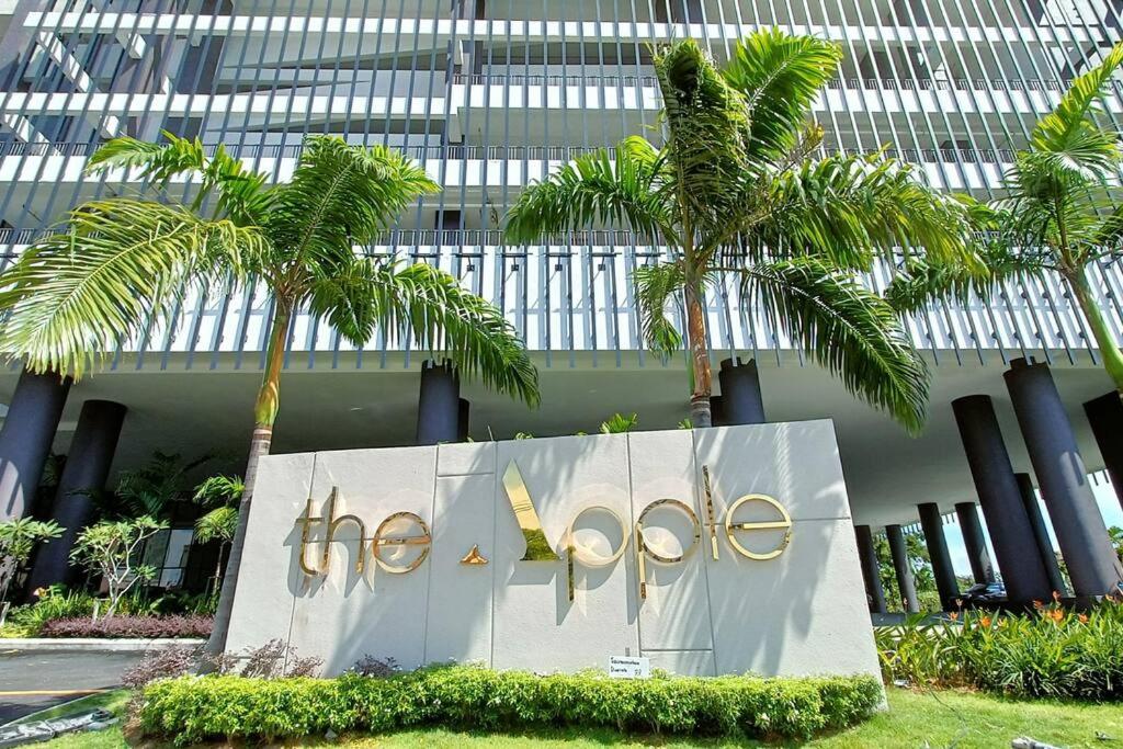 New City Center Family Unit - The Apple, Melaka - B&B