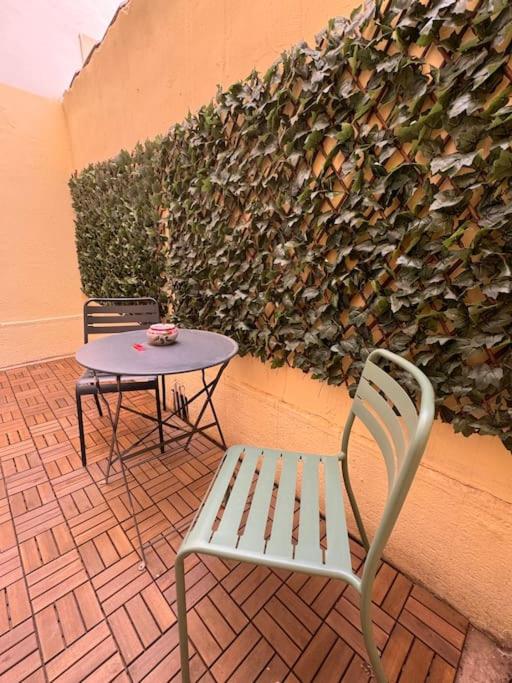 NOUVEAU - Appartement 100m2 avec Terrasse à 1 min de la Place de la Comédie - Chambres d'hôtes Montpellier