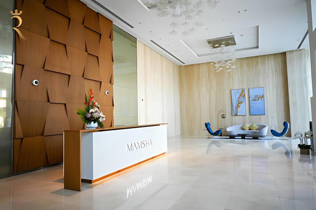 Seaside 1BR Retreat in Saadiyat Island - Pool, Gym & Near Saadiyat Beach & Louvre Abu Dhabi - B&B