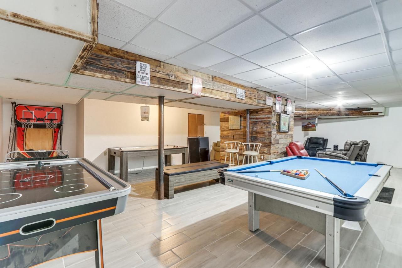 Ellijay Getaway Fire Pit and Hot Tub - Chambres d’hôtes Ellijay