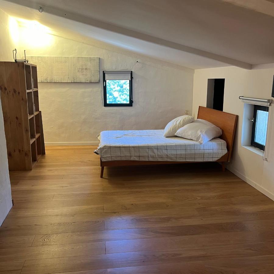 Habitación Deluxe (1 adulto + 2 niños)