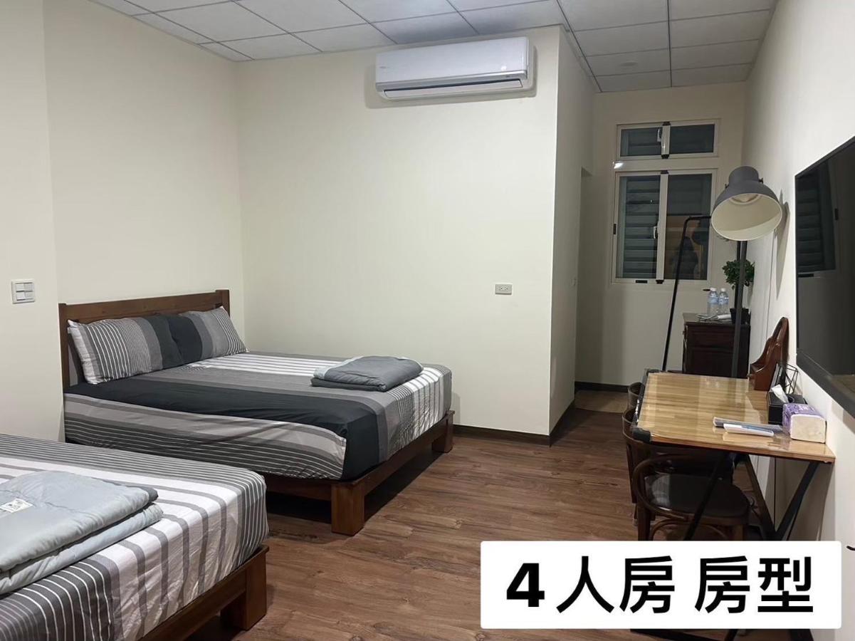 Camera Quadrupla Standard 