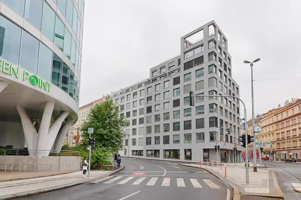 Central Tiny Flat, 1GB WiFi, SMART TV, Air Condition - B&B Praga