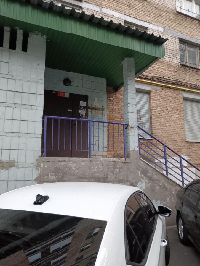 Просторі апартаменти на ВДНГ - B&B