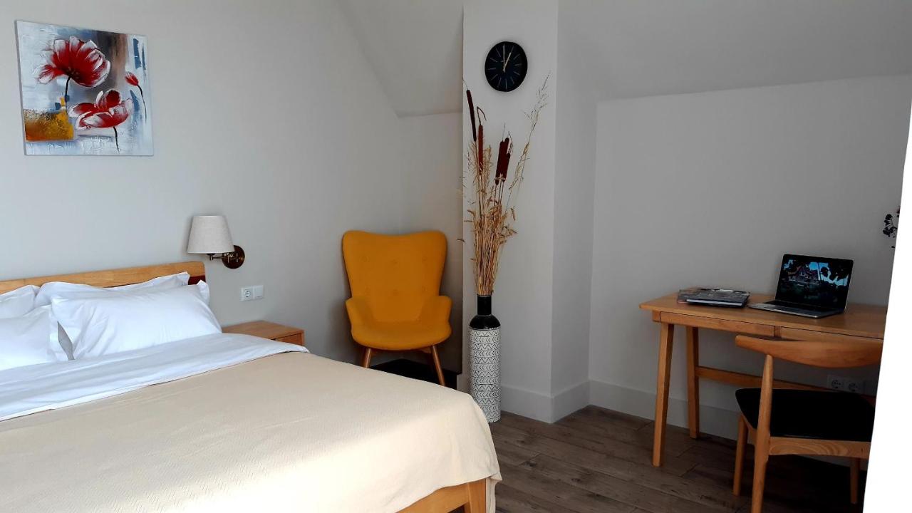 Twin Room with Mountain View