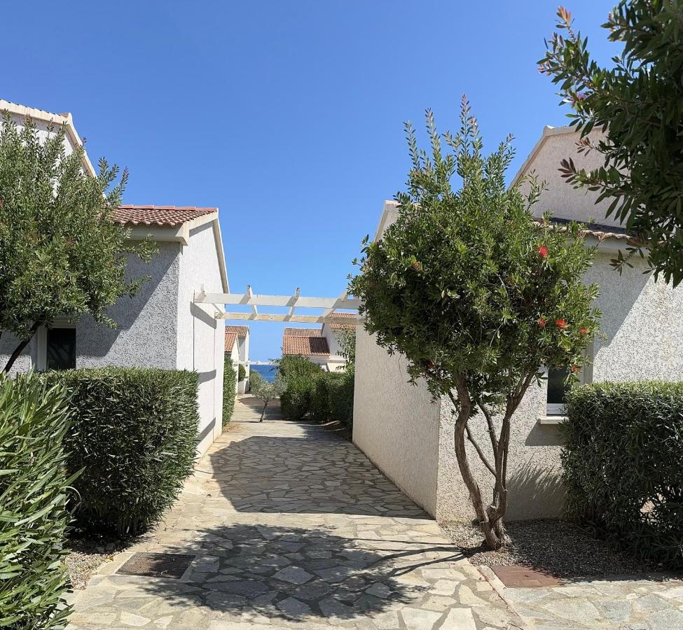Mini villa piscine et plage - B&B
