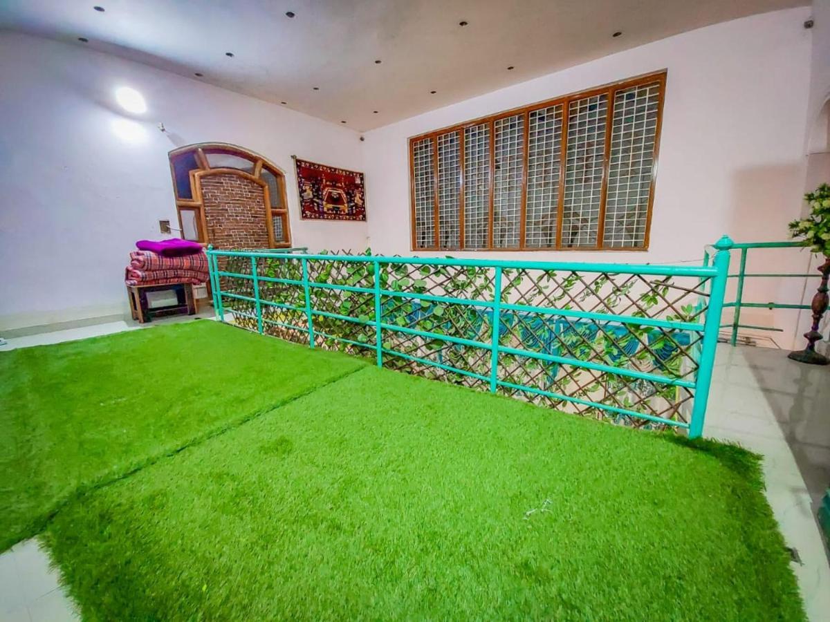Green Vintage By A1k - B&B