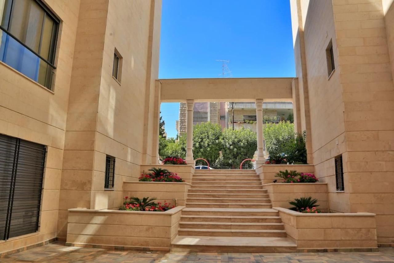 2 En-suite Rooms, Central & Garden Terrace - B&B