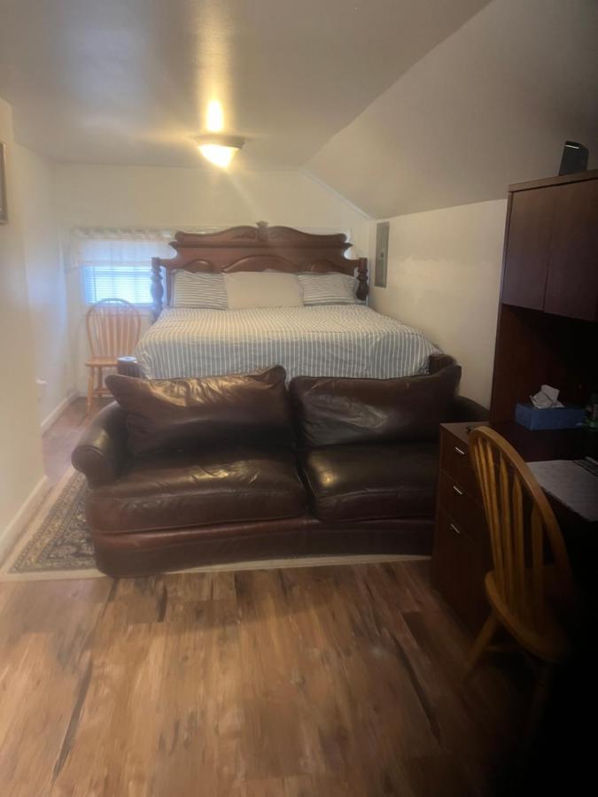 The Clubhouse - B&B