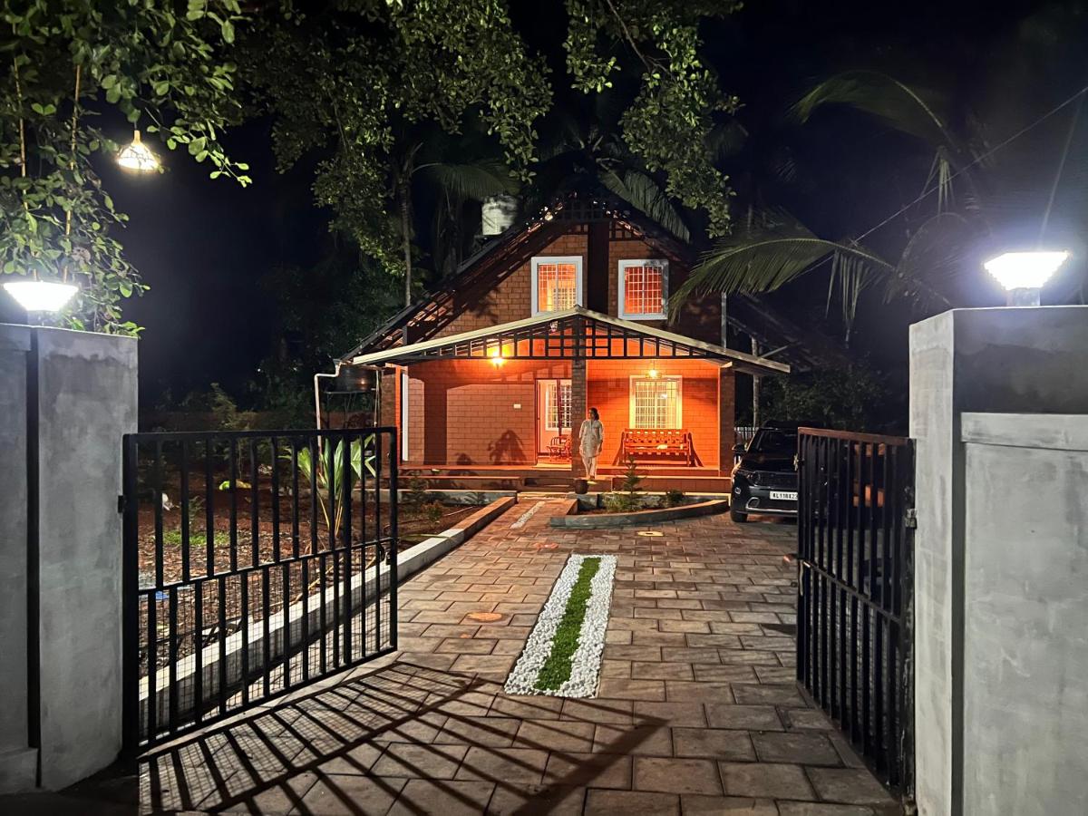 Gangadharam Tiny House - B&B