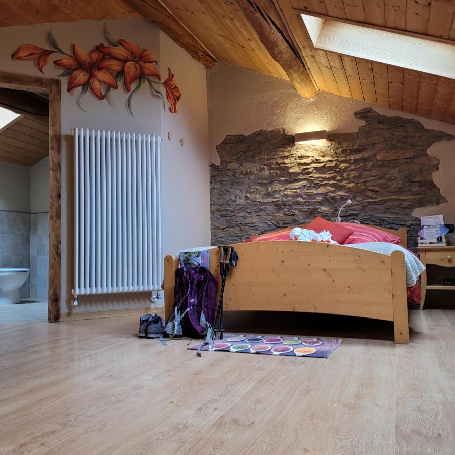 Familienzimmer mit Bergblick
