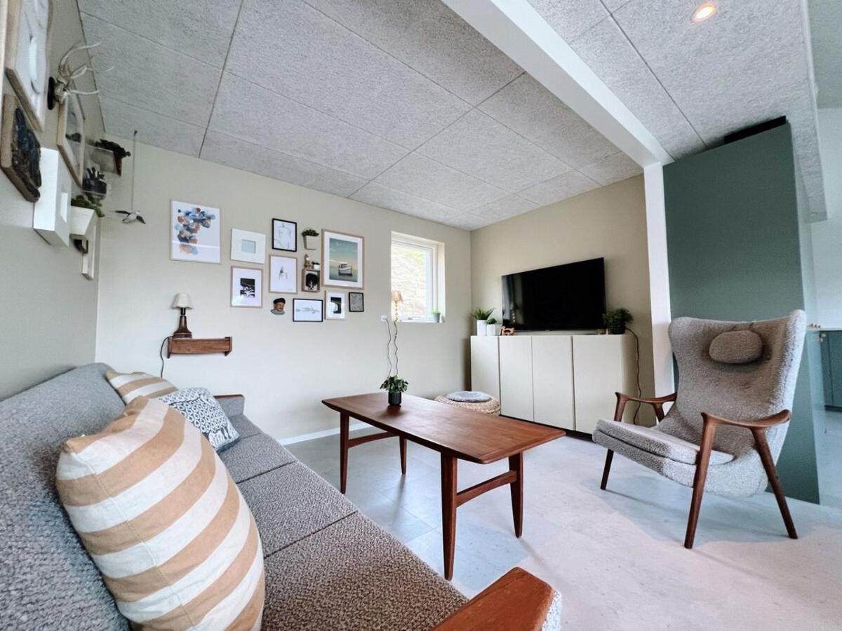 Stunning 3 Bedroom Family Friendly Retreat - B&B Tvøroyri