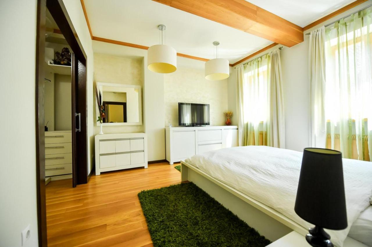 Luxury Apartment - B&B Braşov