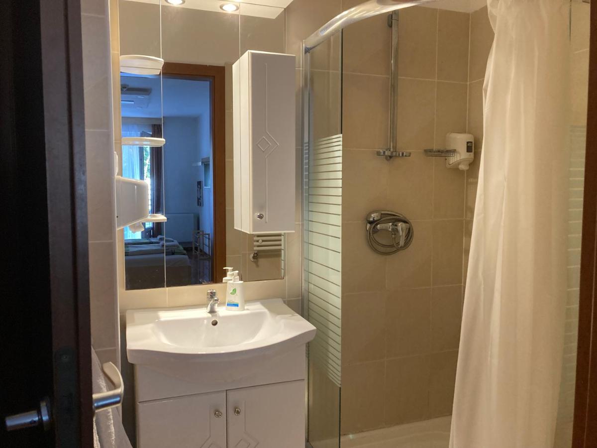 Studio N2 Apartman - B&B