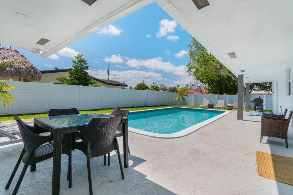 Luxury Waterfront Oasis in Pompano Beach - B&B Pompano Beach