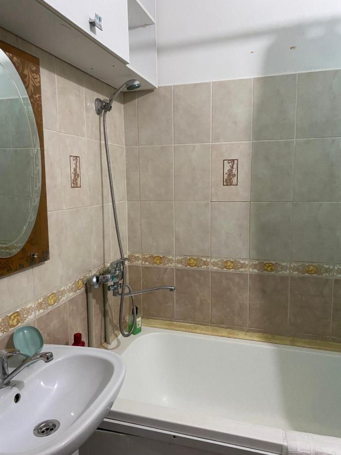 Уютная квартира - B&B Astana