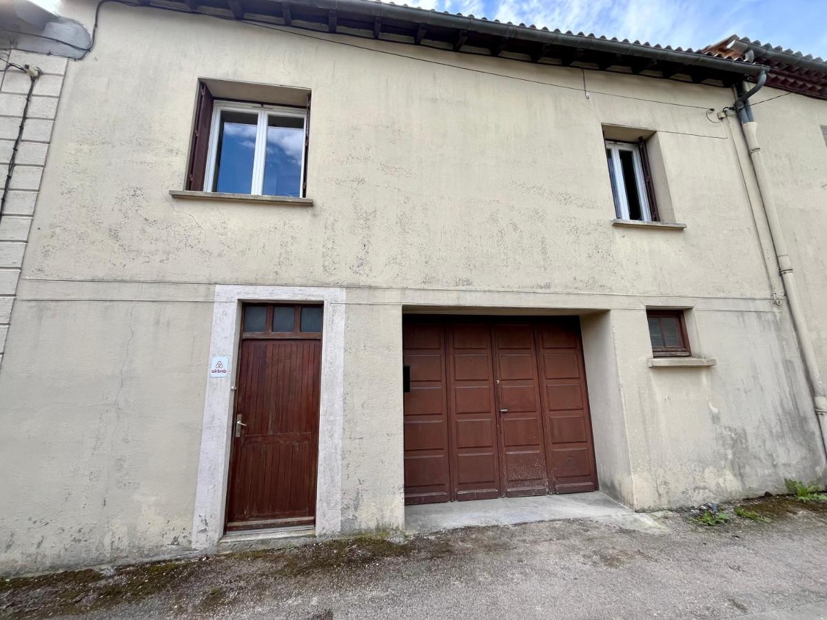La Petite Ourse maison de village à Oust - Ferienwohnung