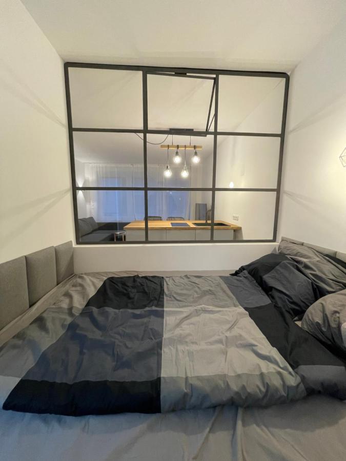 zentrales Appartement zwischen Messe und Altstadt - Chambres d’hôtes
