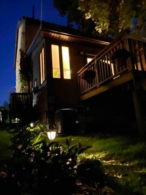 Stone Mill Retreat - Rustic Cozy Getaway with Loft! - B&B