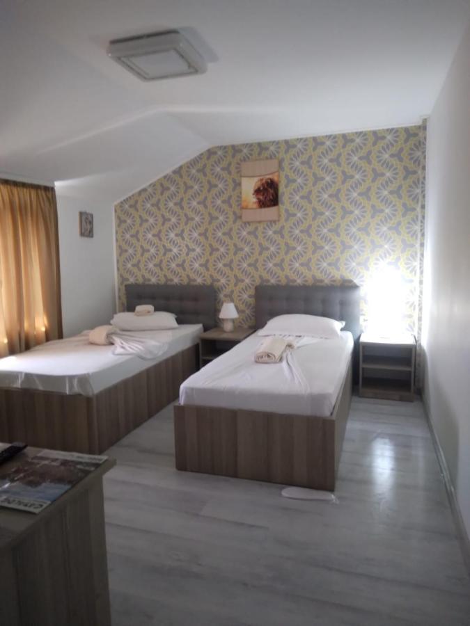 Deluxe Double Room with Shower