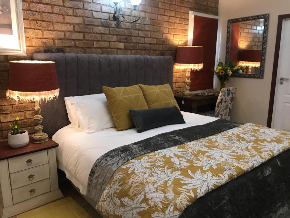 Luxury King Room
