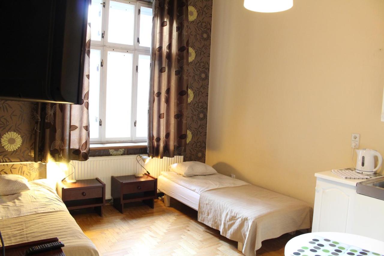 Studio Apartment with Kitchenette (2 Adults)