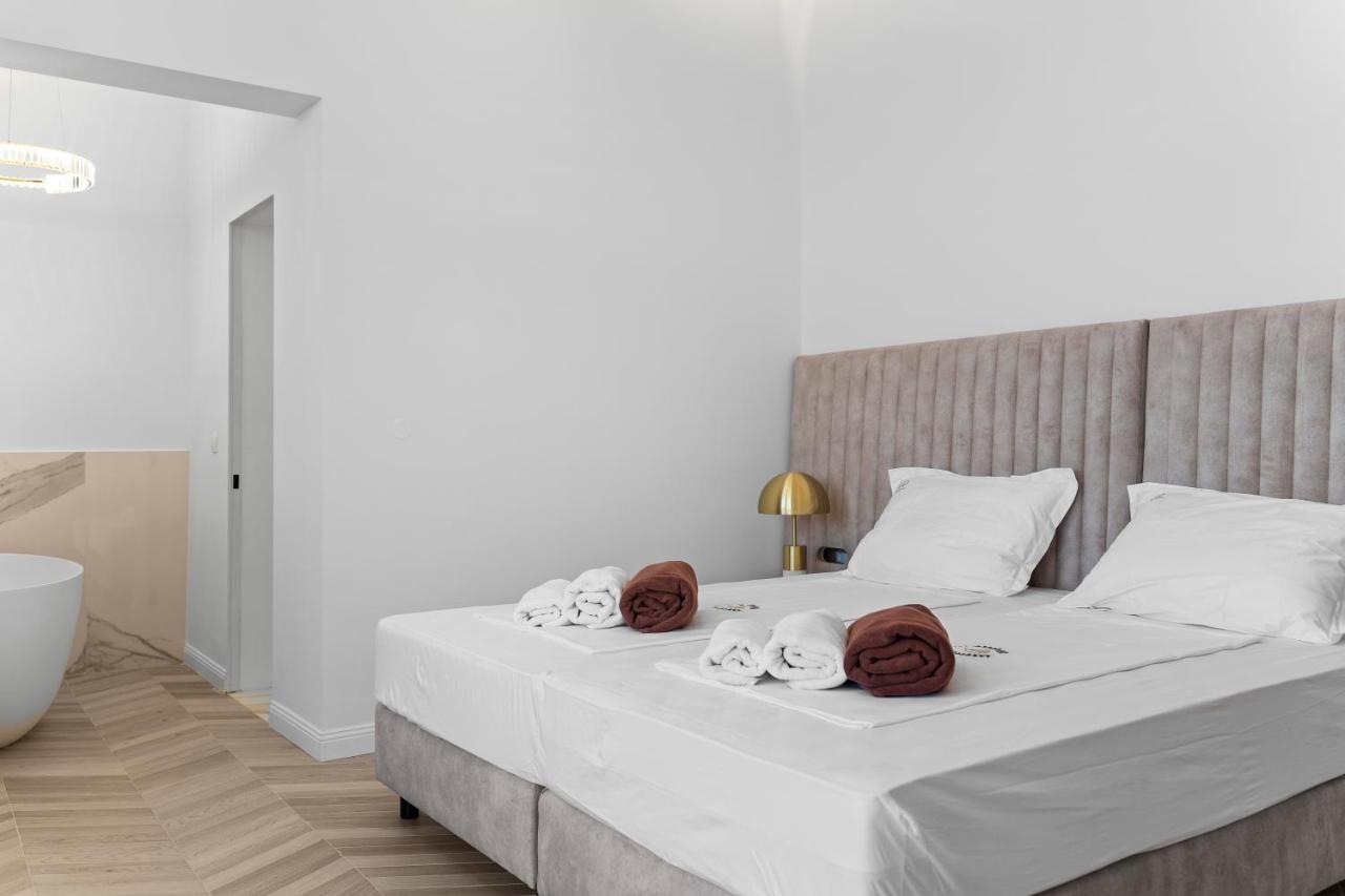 One-Bedroom Apartment with Balcony and Sea View