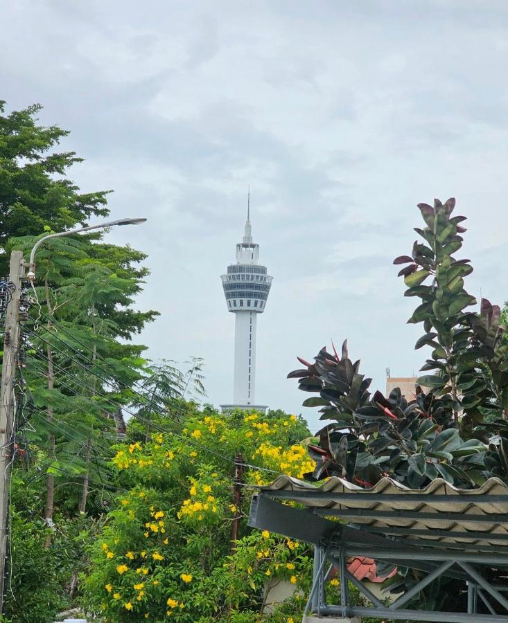 โรงแรมดีรูม D Room - Chambres d'hôtes Samut Prakan