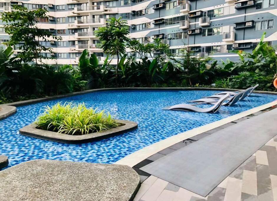 Classy Modern Haven 1BR Air Residence Makati - Bed and Breakfast Manilla