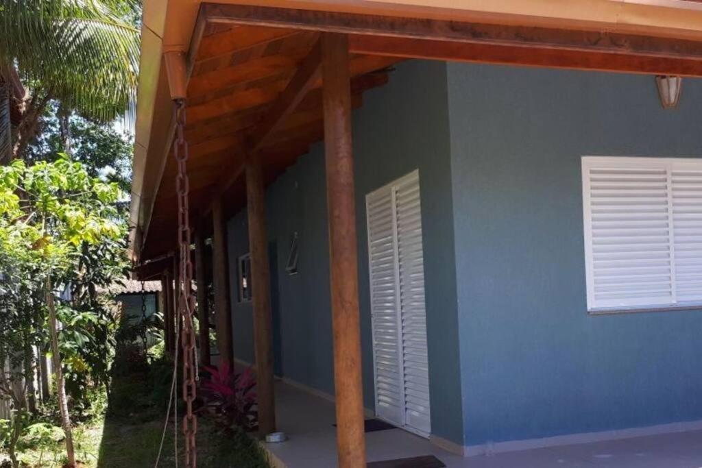 Casa para 9 pessoas a 400m da praia com AC - B&B São Sebastião