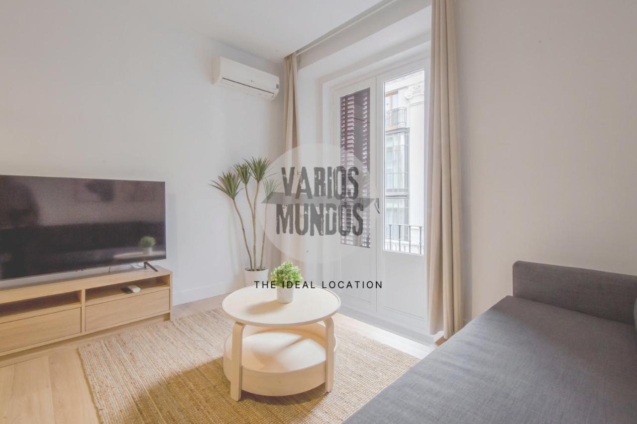 Tu balcón en Madrid para 3, Carretas 25 - B&B Madrid