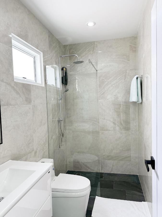 First Class Pool Villa Pattaya - B&B Nong Prue