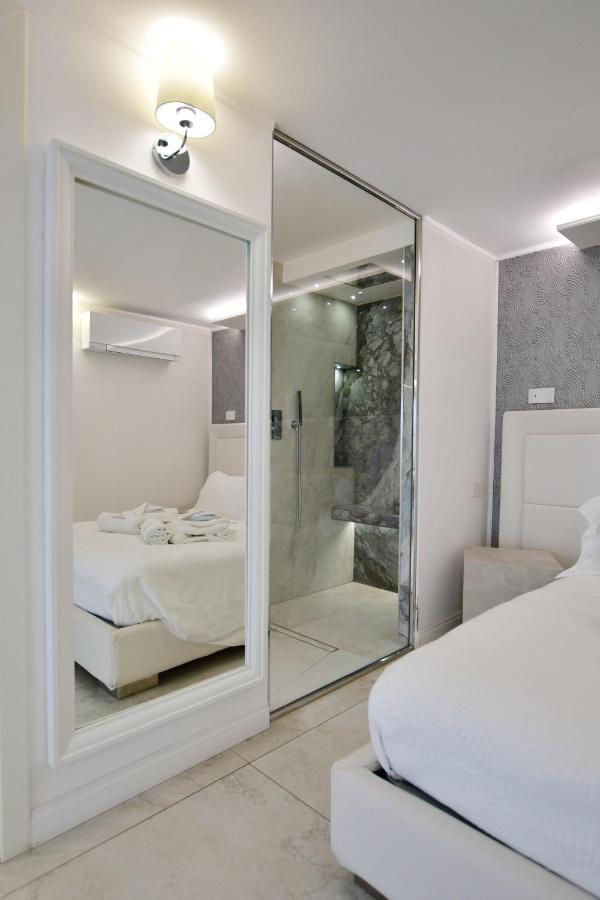 Suite with Spa Bath