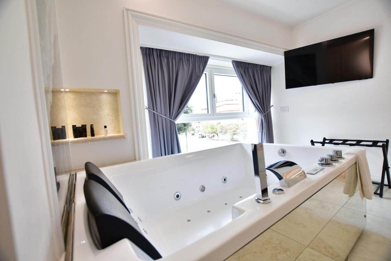 Suite con bañera de hidromasaje