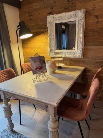 Studio met "Genuss-Frühstück"