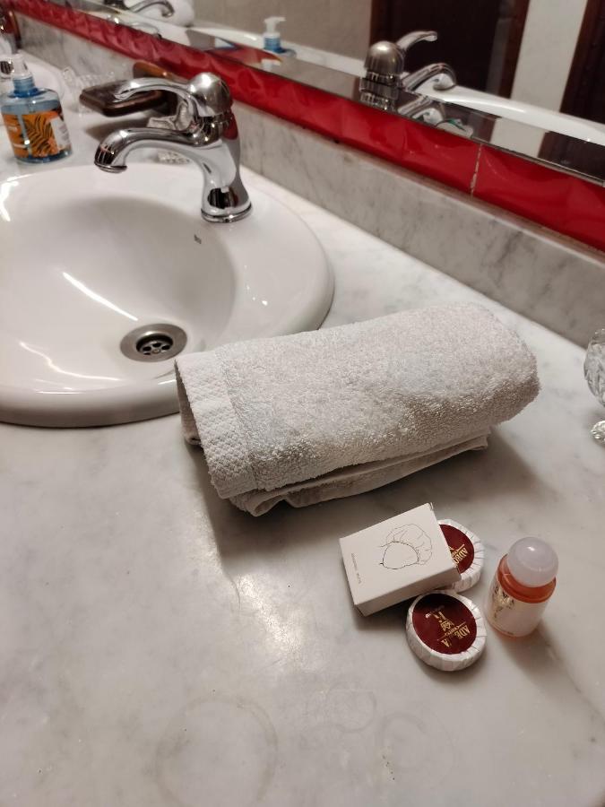 Deluxe Queen Suite