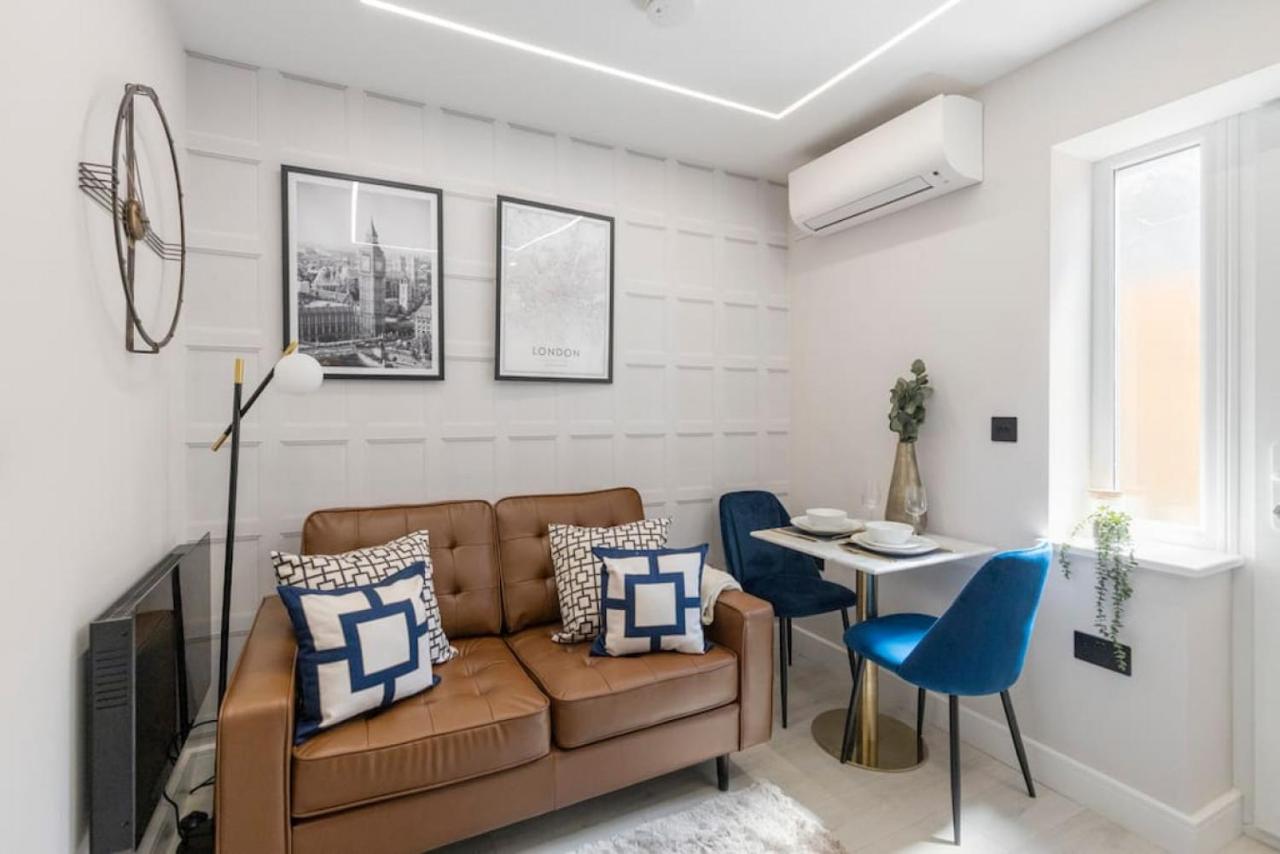 Robins Suite - Brent Cross - B&B