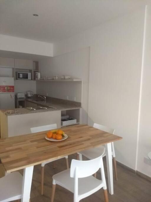 Barrio Norte 2 AMB cochera piscina - B&B Buenos Aires