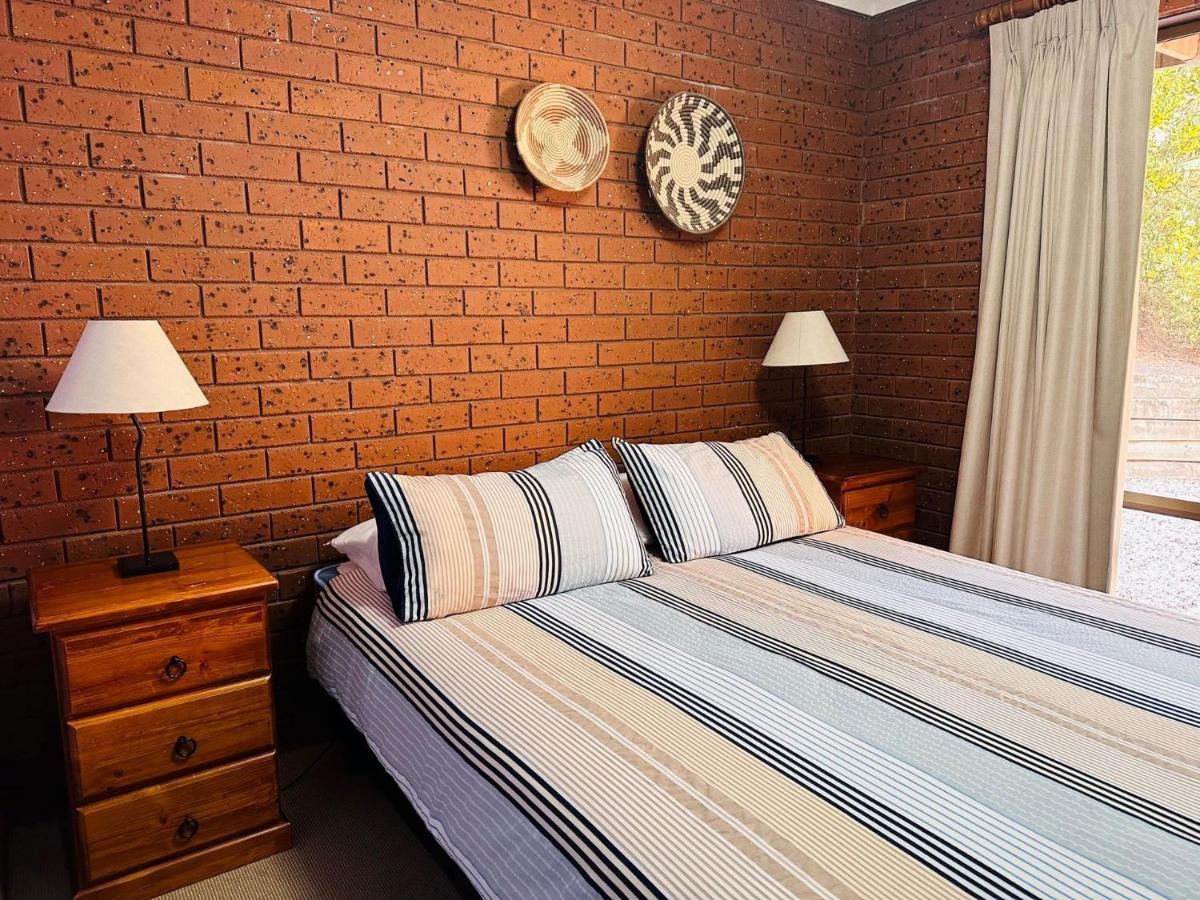 Unit 2 11 Beach Street, Merimbula - B&B
