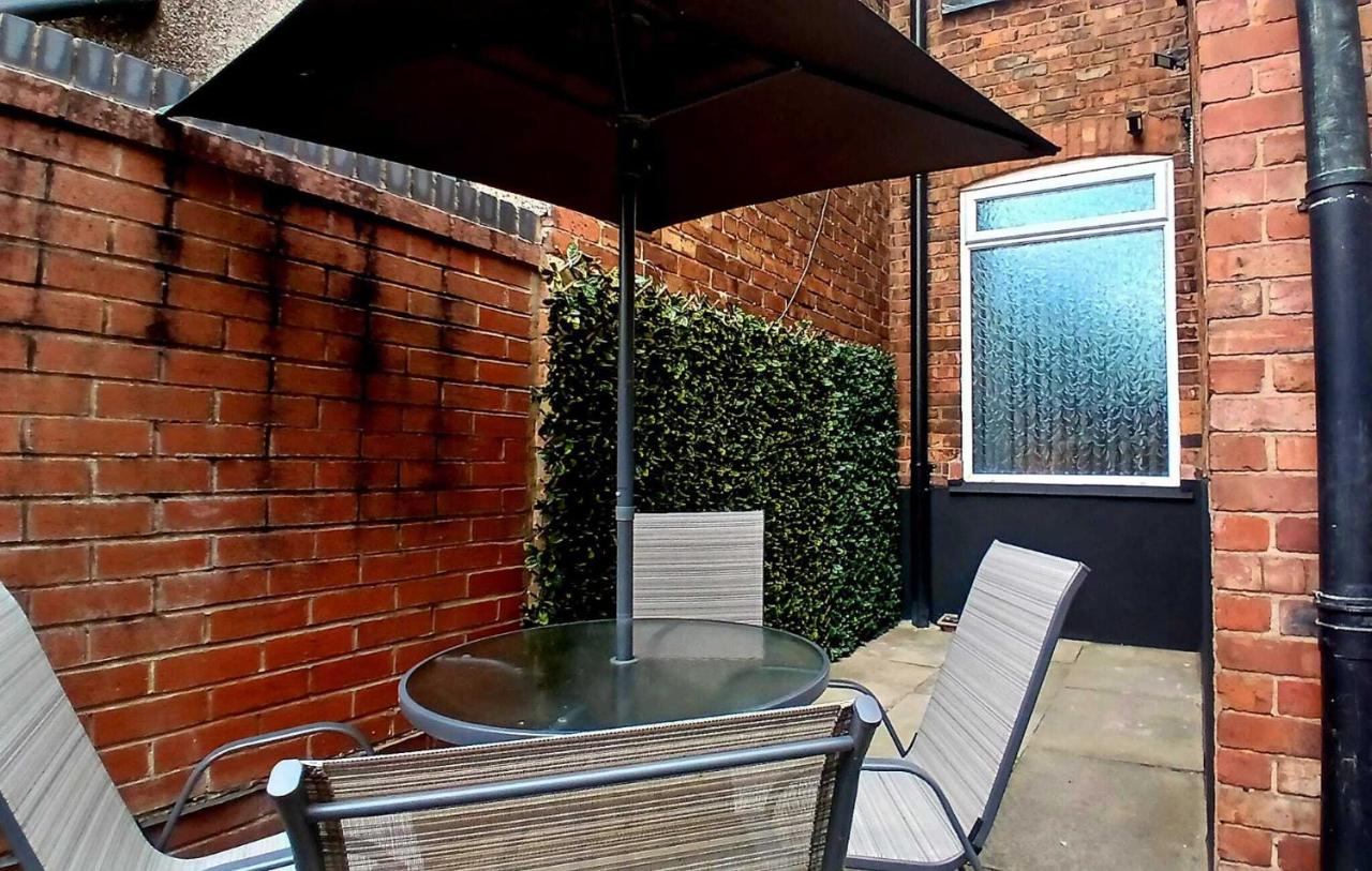A selection of apartments in Golborne Business and Leisure WIFI Parking by Stone Pit Apartments - Bed and Breakfast Golborne