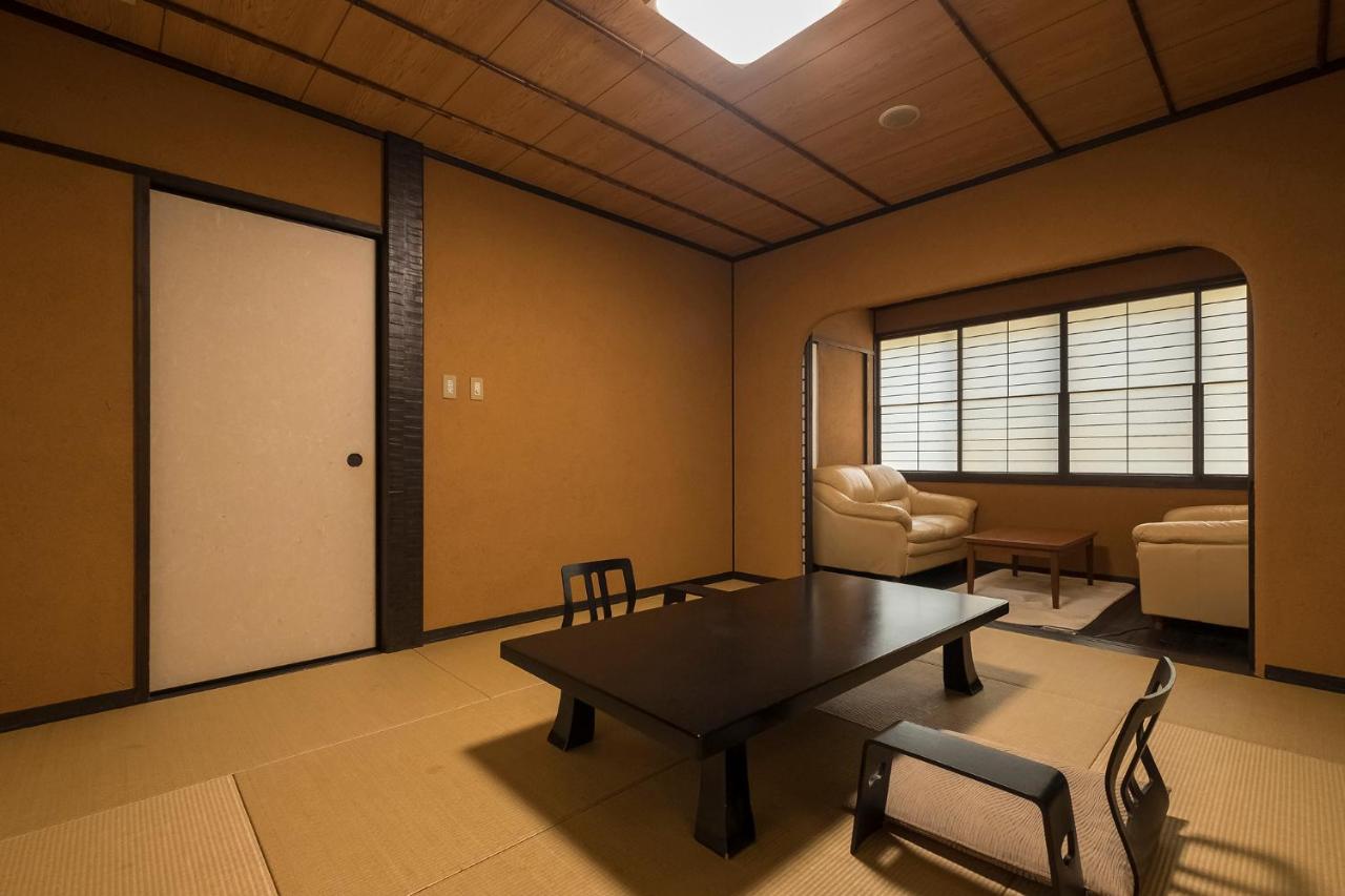 Quadruple Room with Private External Bathroom